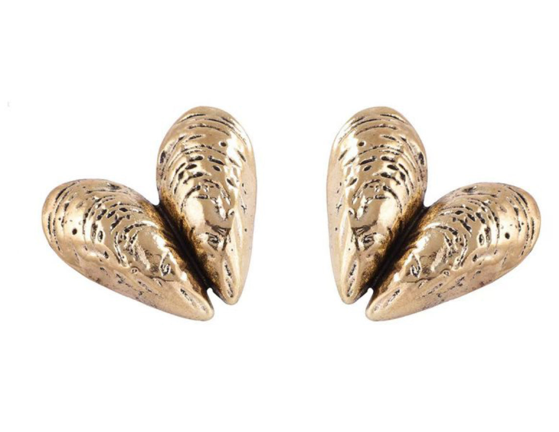 Heart shape textured earrings