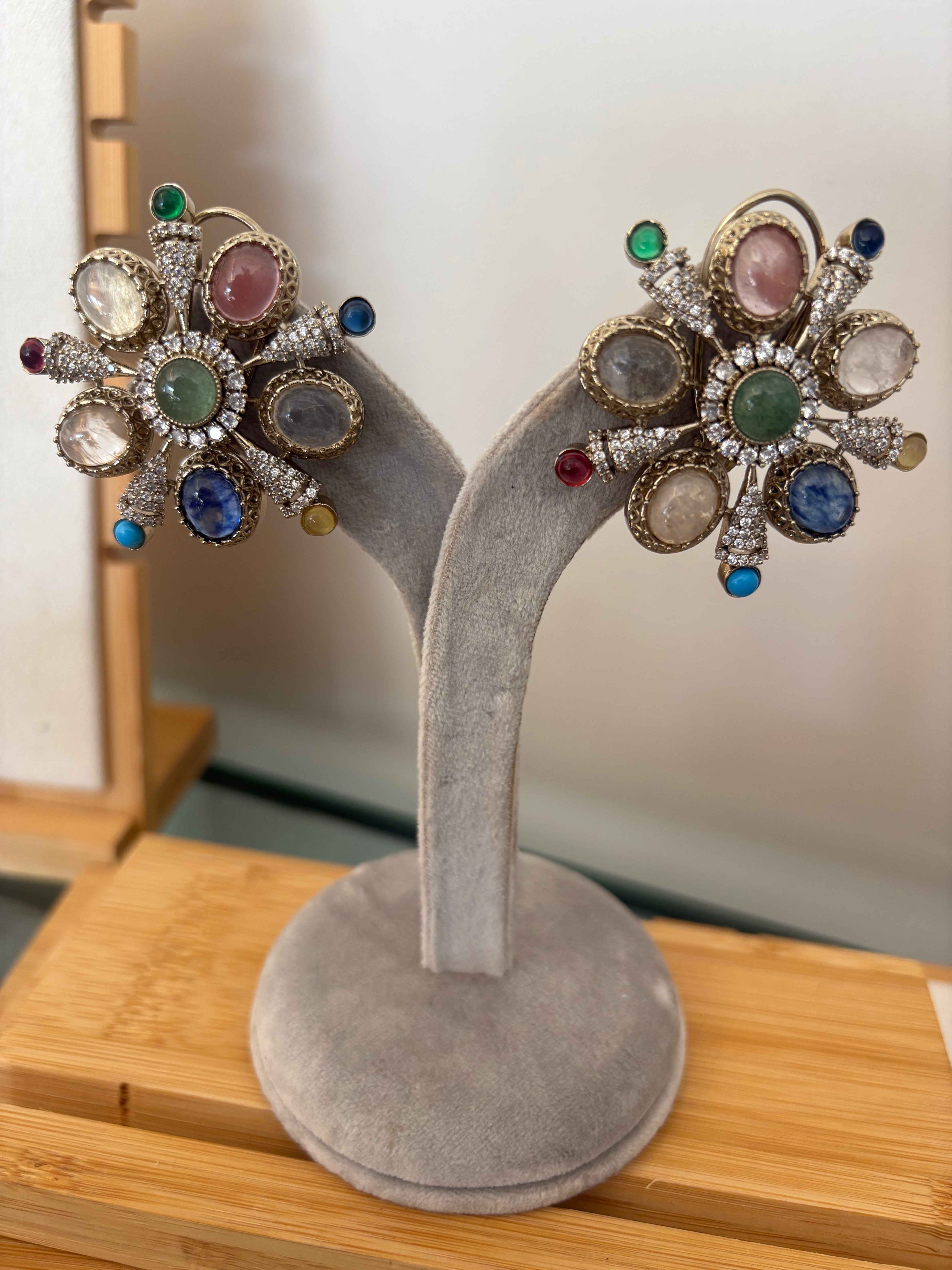 Gulrang Multi colour Studs