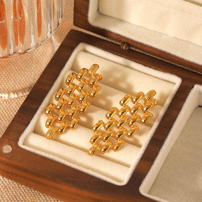 Vintage link earrings