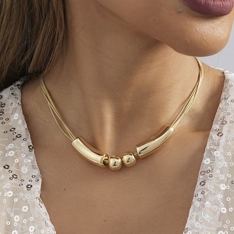Gold statement neckpiece