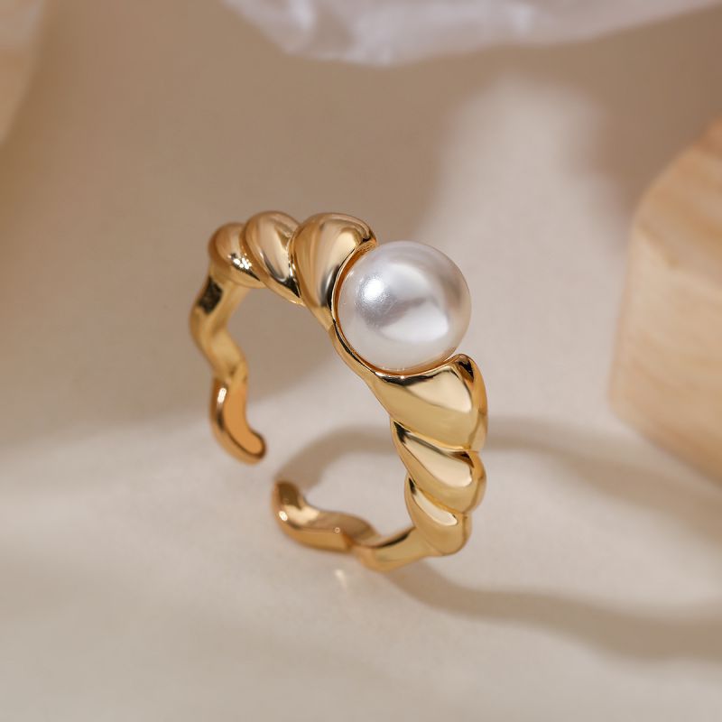 Pearl gold plated statement ring