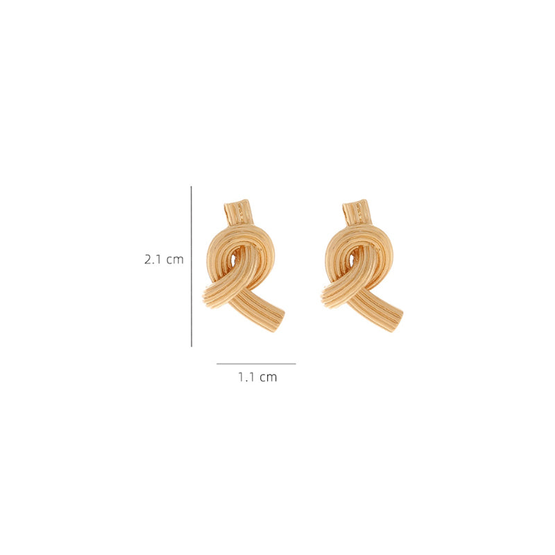 Knotted studs