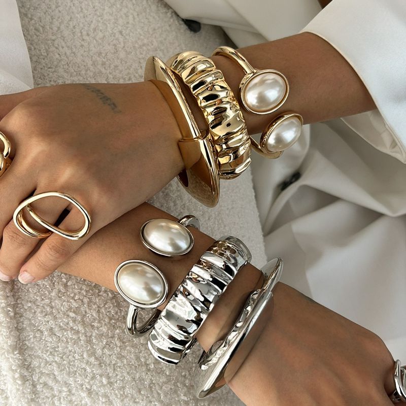 Alta Gold Plated Oval Pearl bracelet