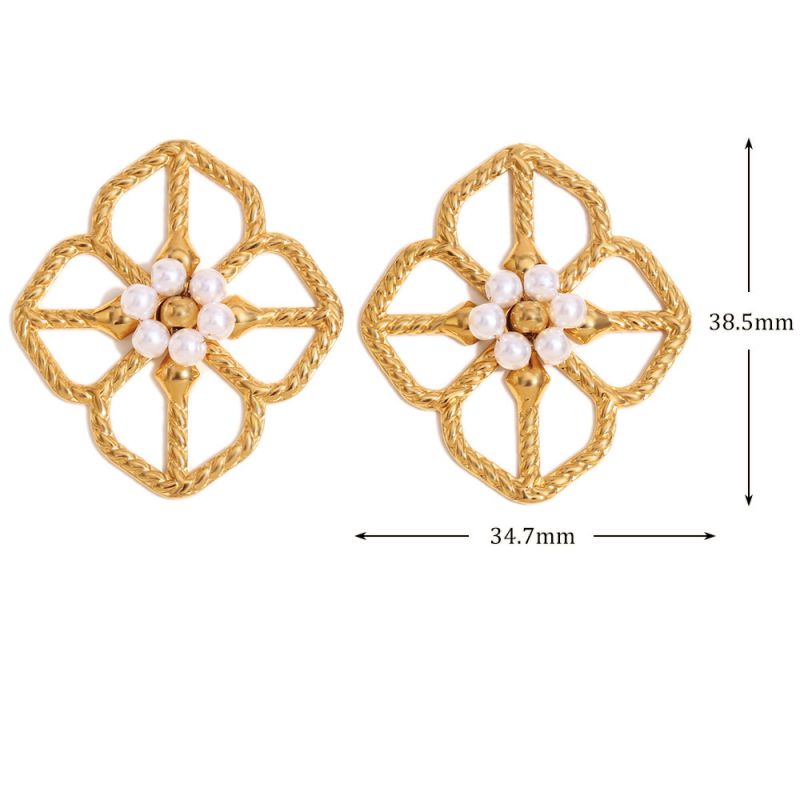 Flower pearl statement studs