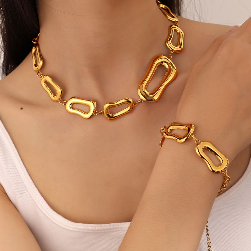 Gold Link Neckpiece