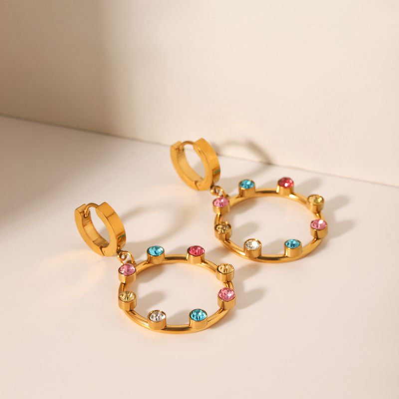 Multicoloured crystal danglers