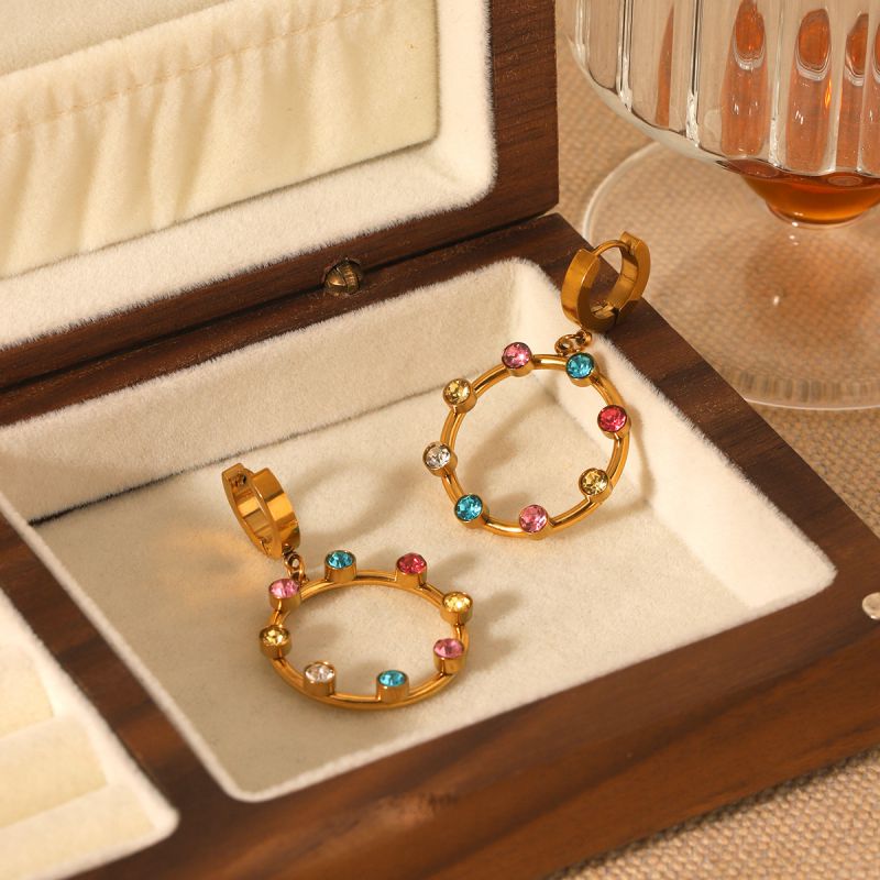 Multicoloured crystal danglers