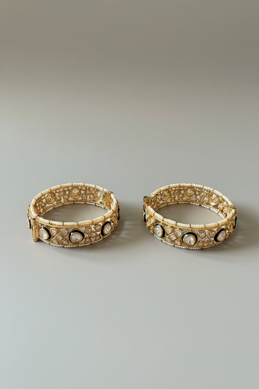 Navyika Polki Pearl Kada Set