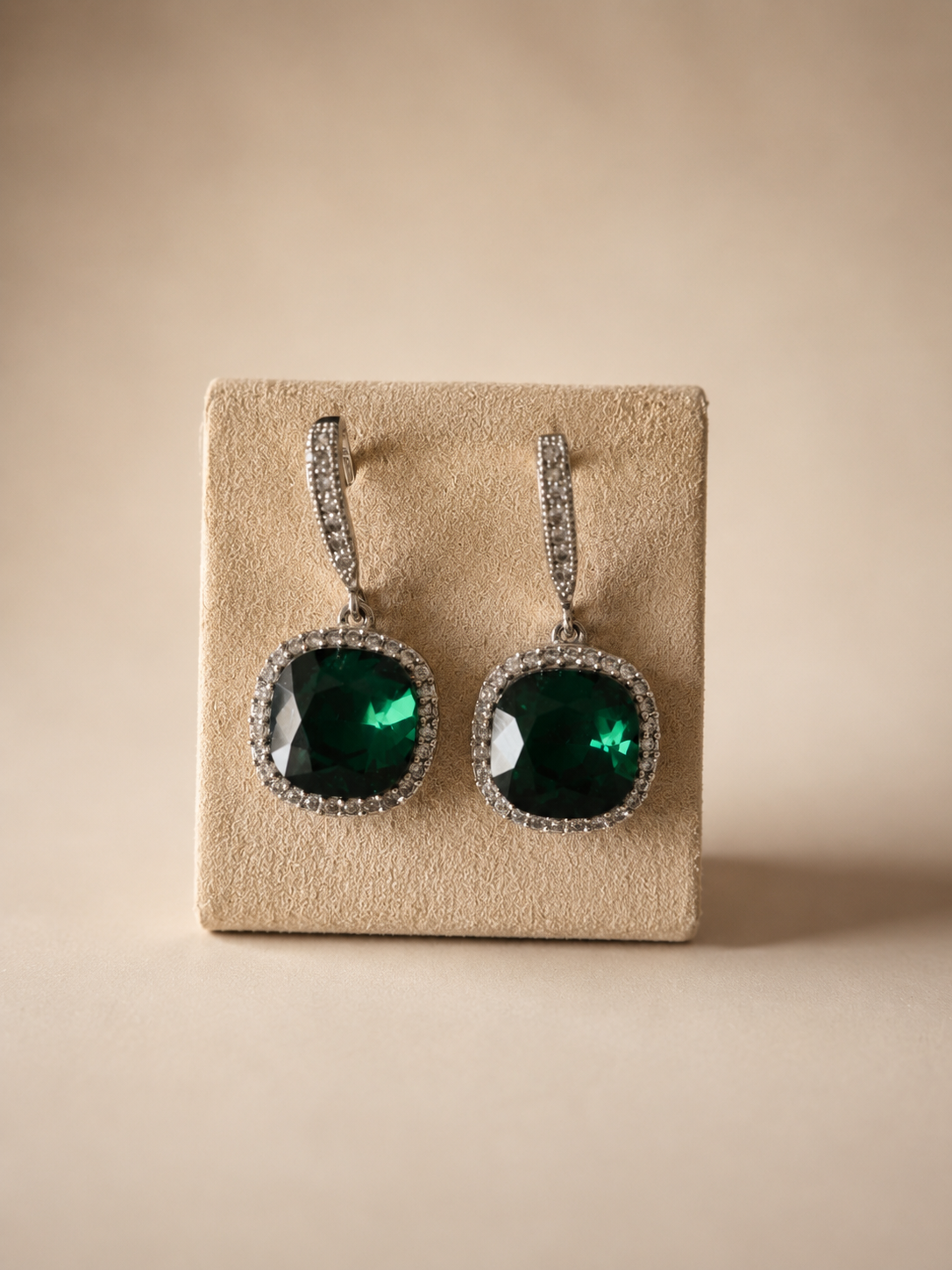 Pia Emerald crystal drops