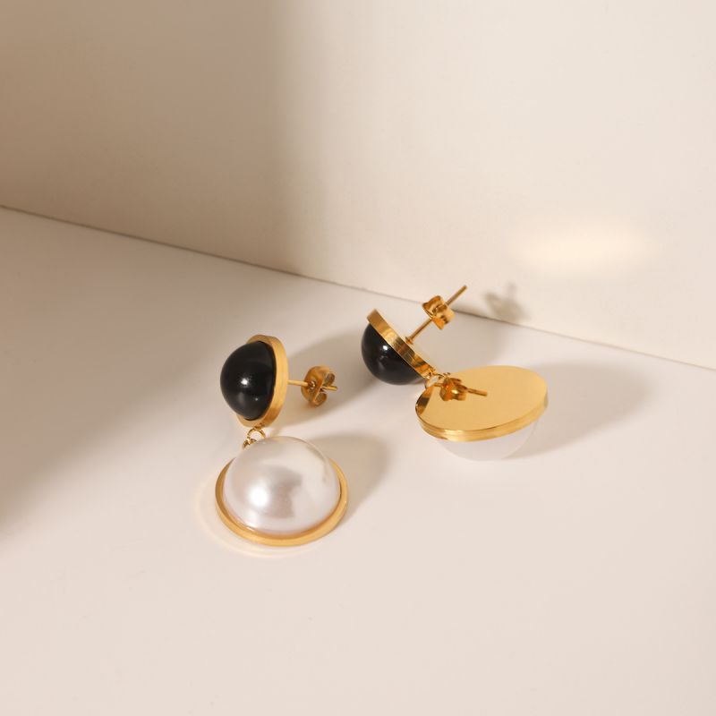 Pearl & black gold drops
