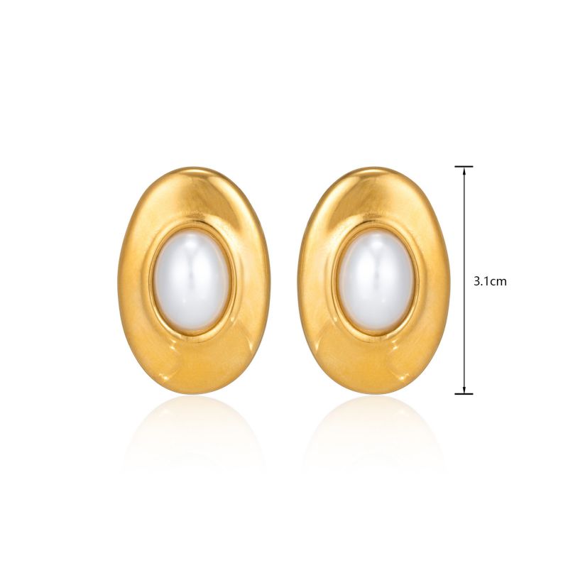 The Classic Pearl Pendant & Studs