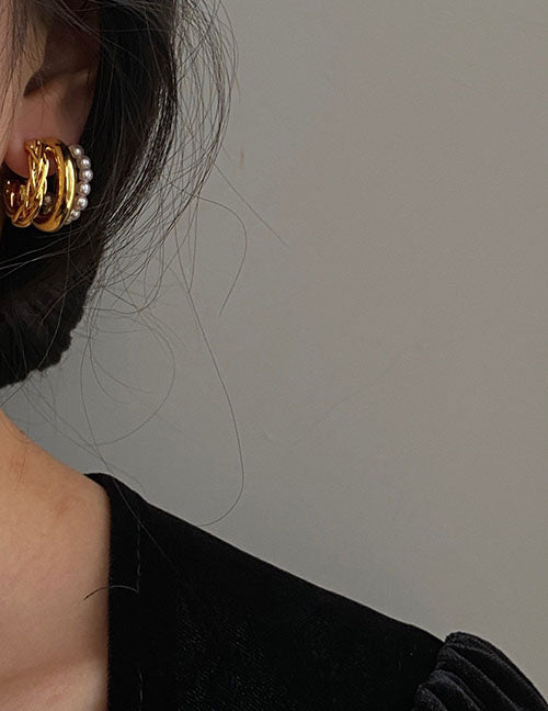 C shape pearl gold studs