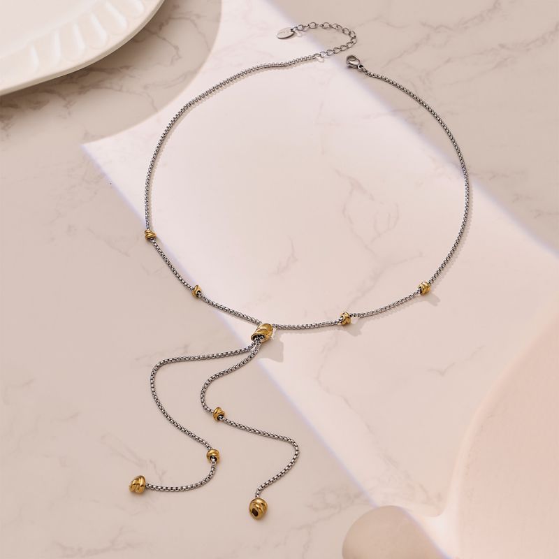 Two tone Pull out neckpiece