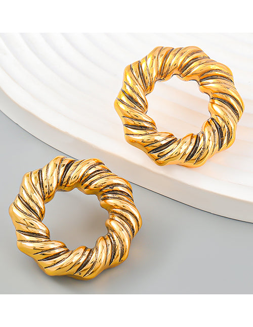 Round Gold Nura statement studs