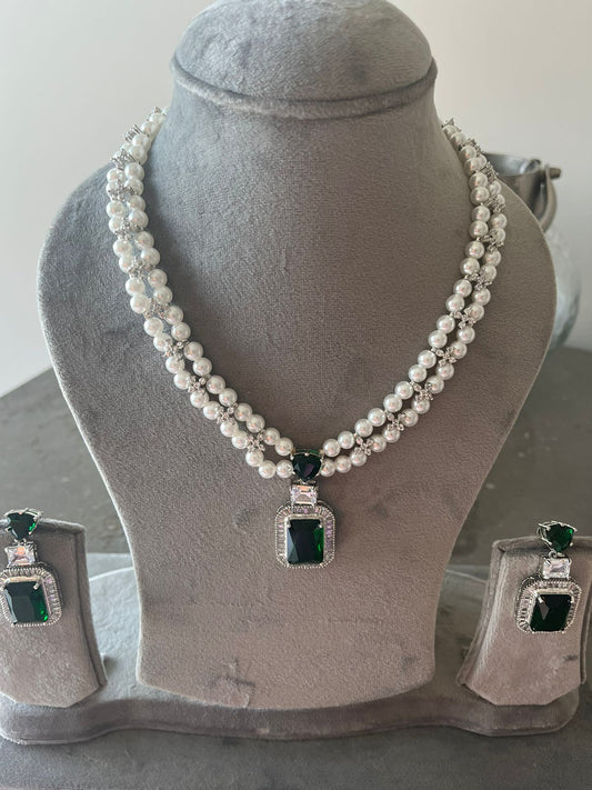 Emerald Pearl Diamond Set