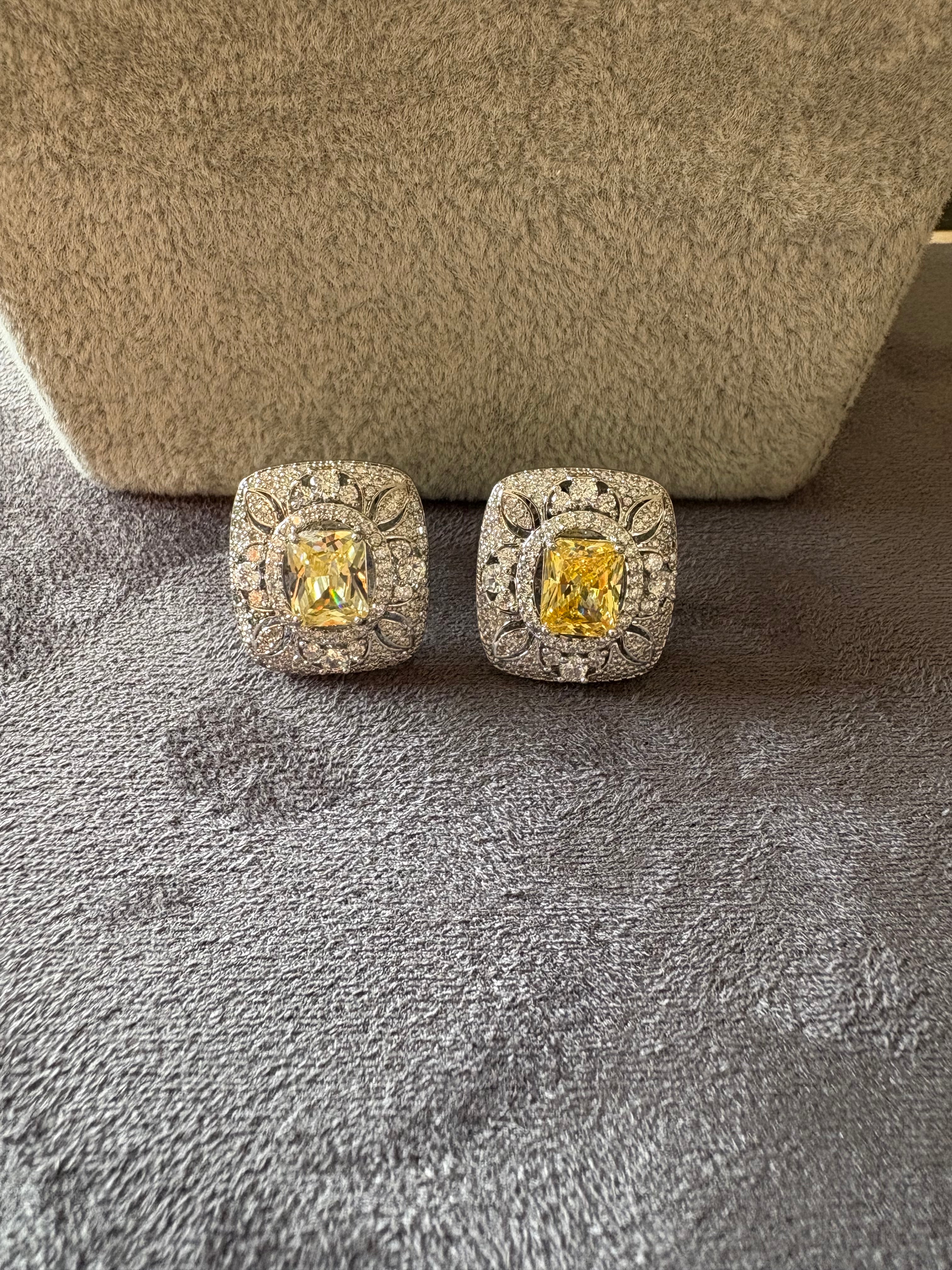 Sunlit Radiance Studs