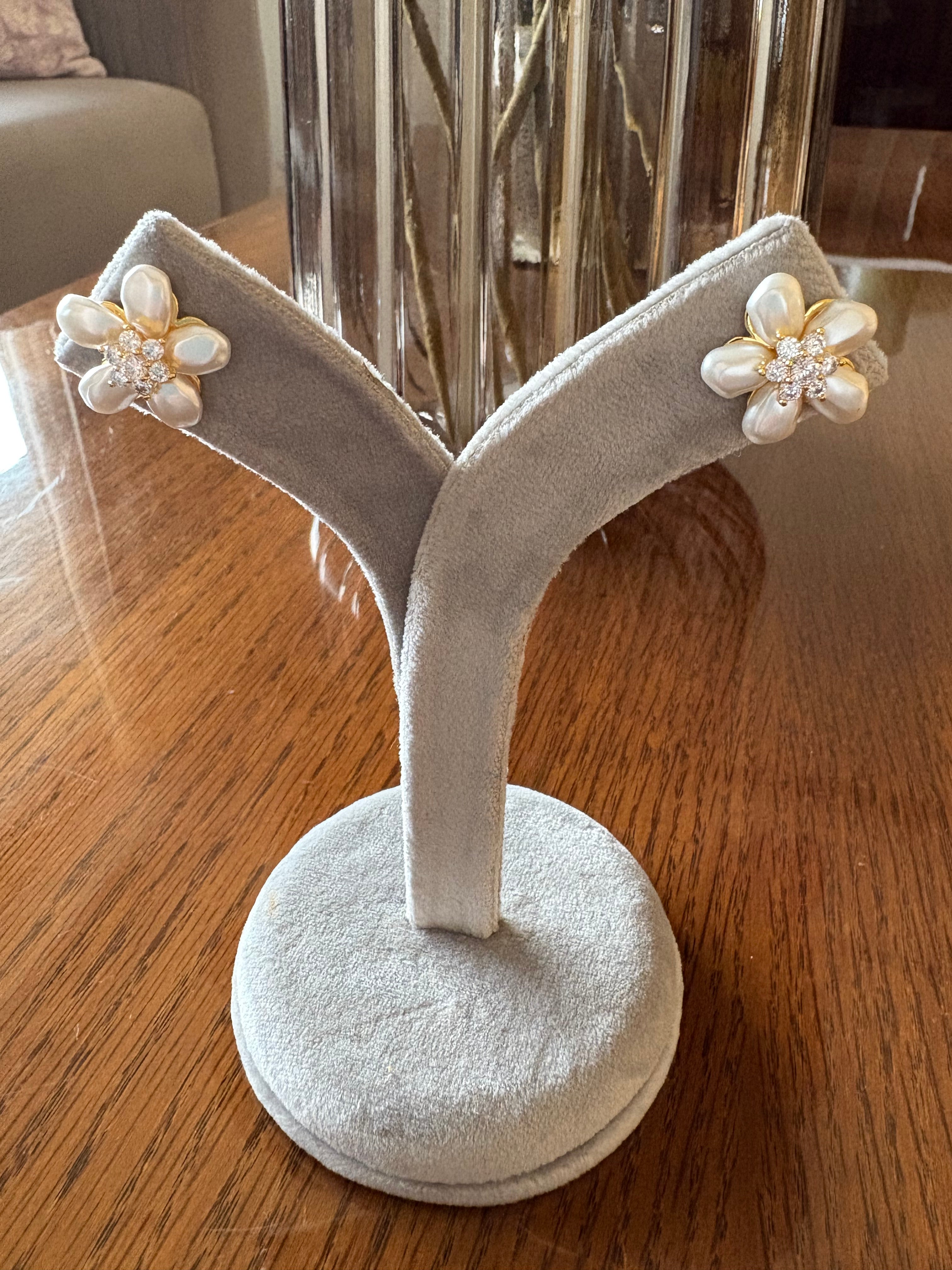 Pearl flower statement studs