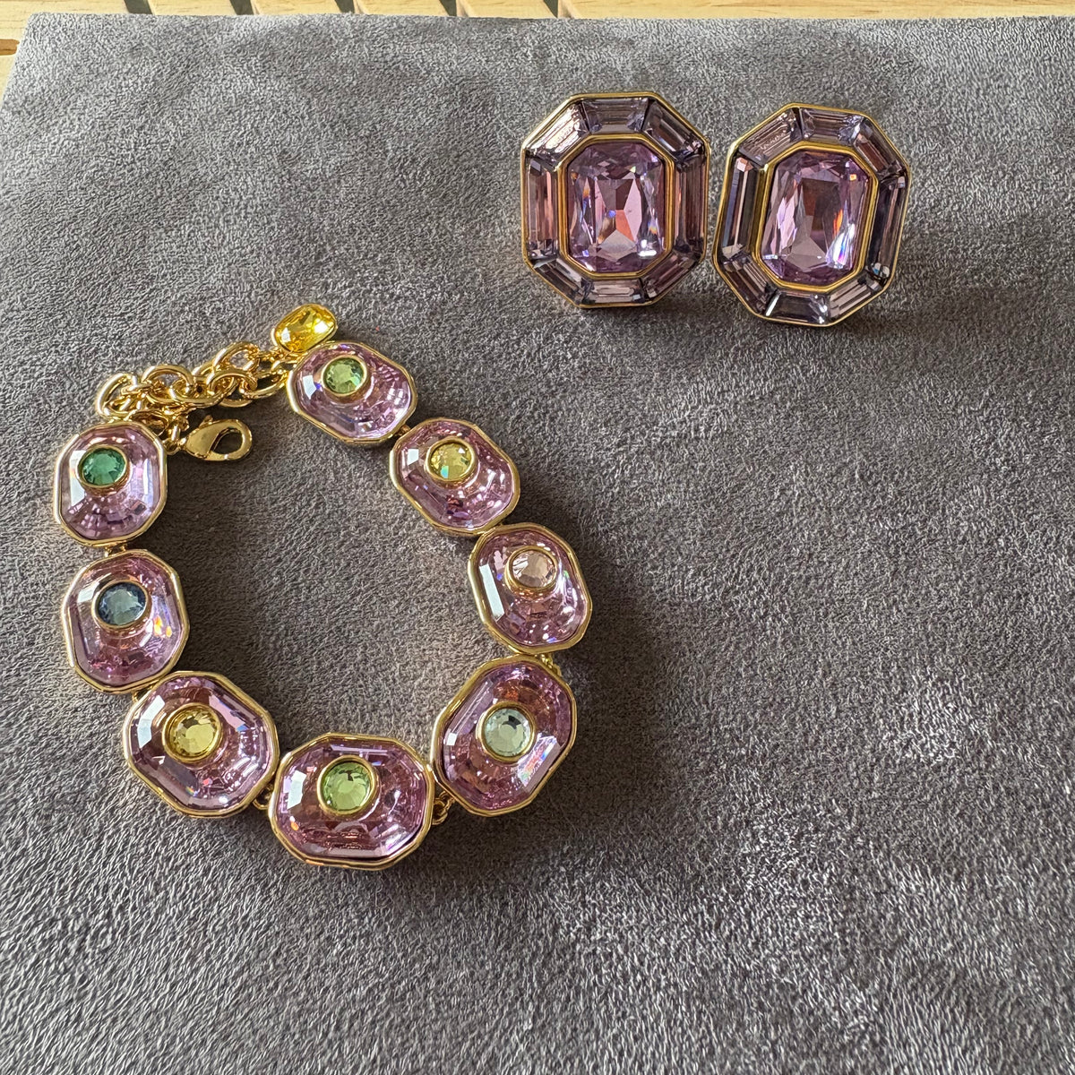 Luminary Crystal bracelet and lilac studs set
