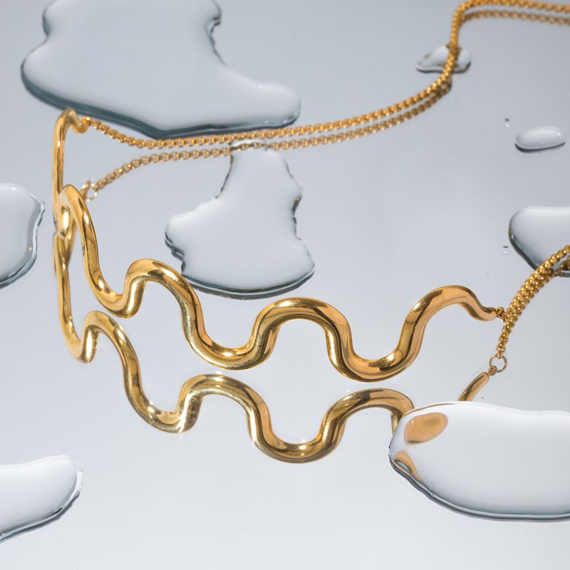 Gold Wave Statement Choker