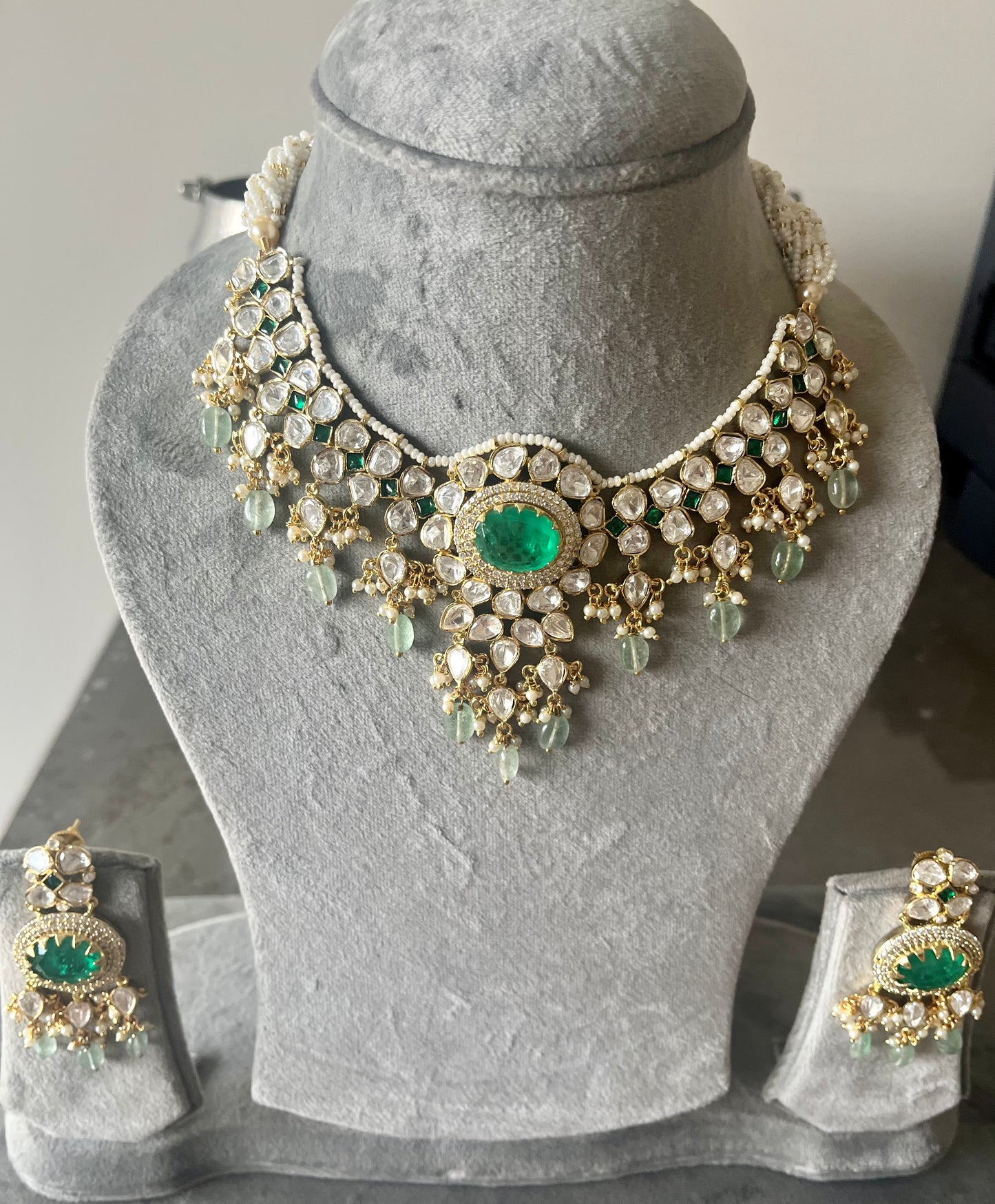 Semi Precious Emerald Moissanite Polki Set